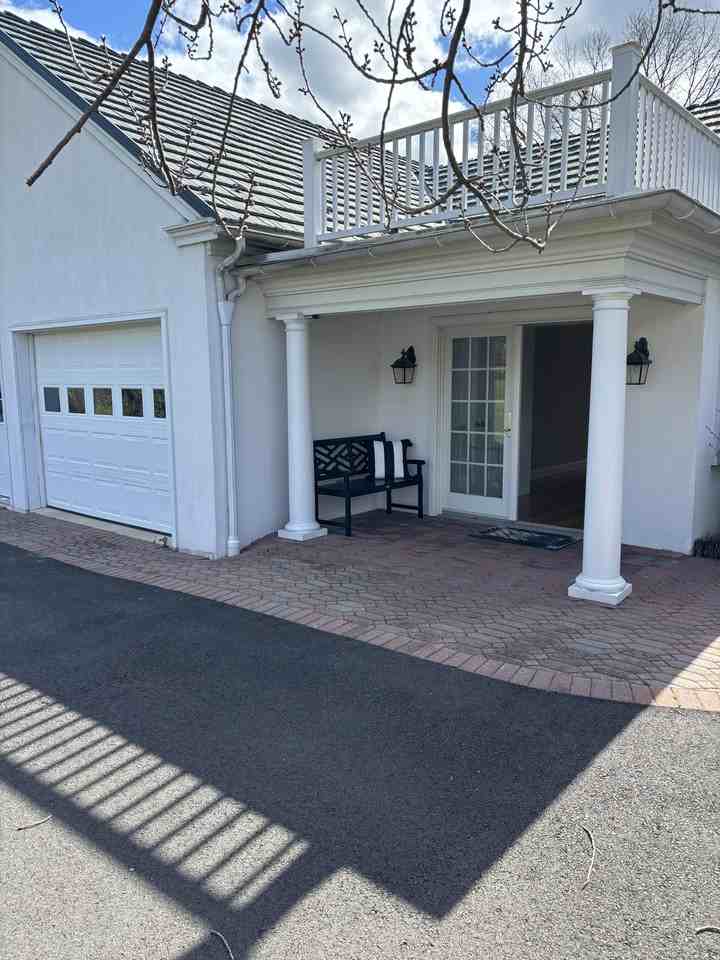 175 Waverly Ln - Photo 2 of 26