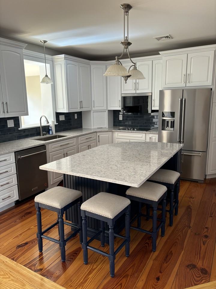 175 Waverly Ln - Photo 3 of 26