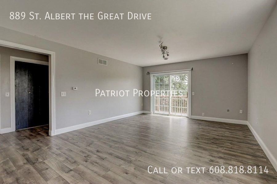 889 Saint Albert The Great Dr - Photo 3 of 7