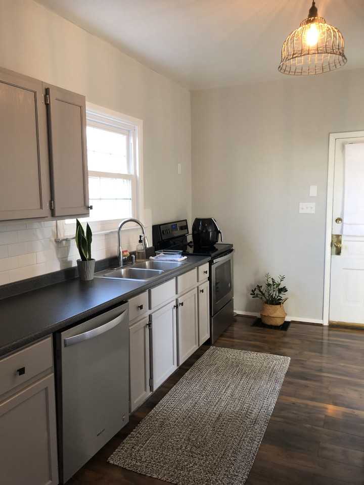 1623 S State St #1 - Photo 7 of 12