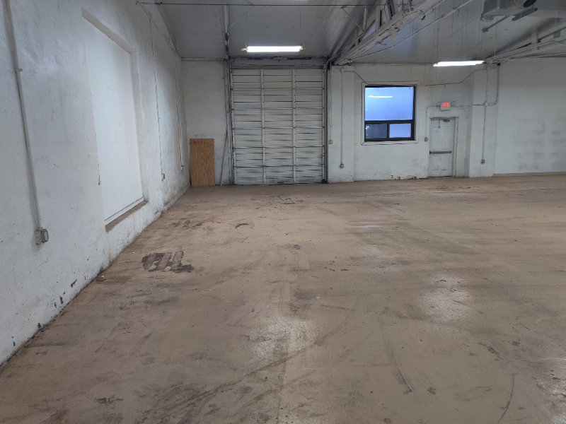 746 Chester Pike #A - Photo 3 of 5