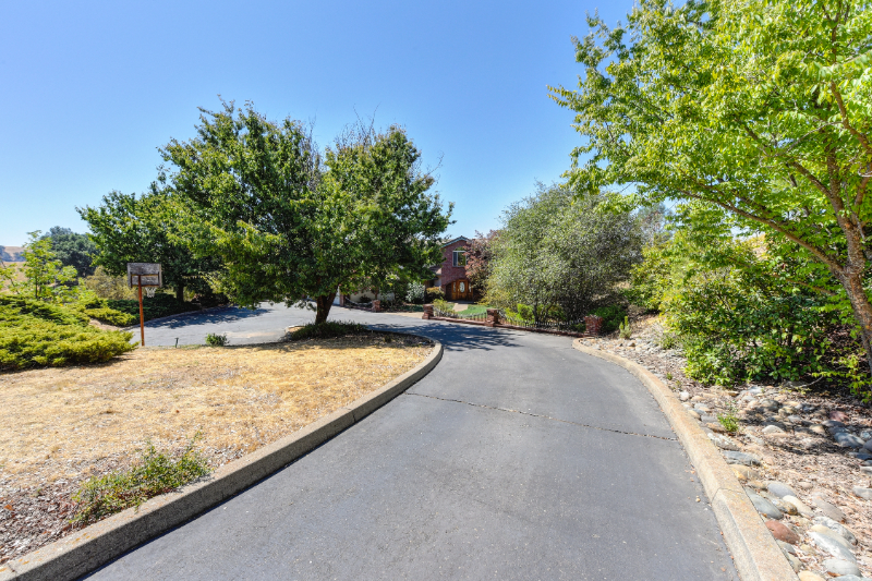 13359 Amador Rd - Photo 2 of 50