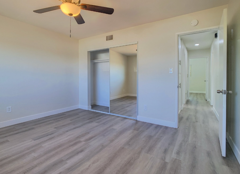 1321 Roxanne Dr - Photo 3 of 8