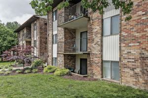 featured image of 1 Stayman Court