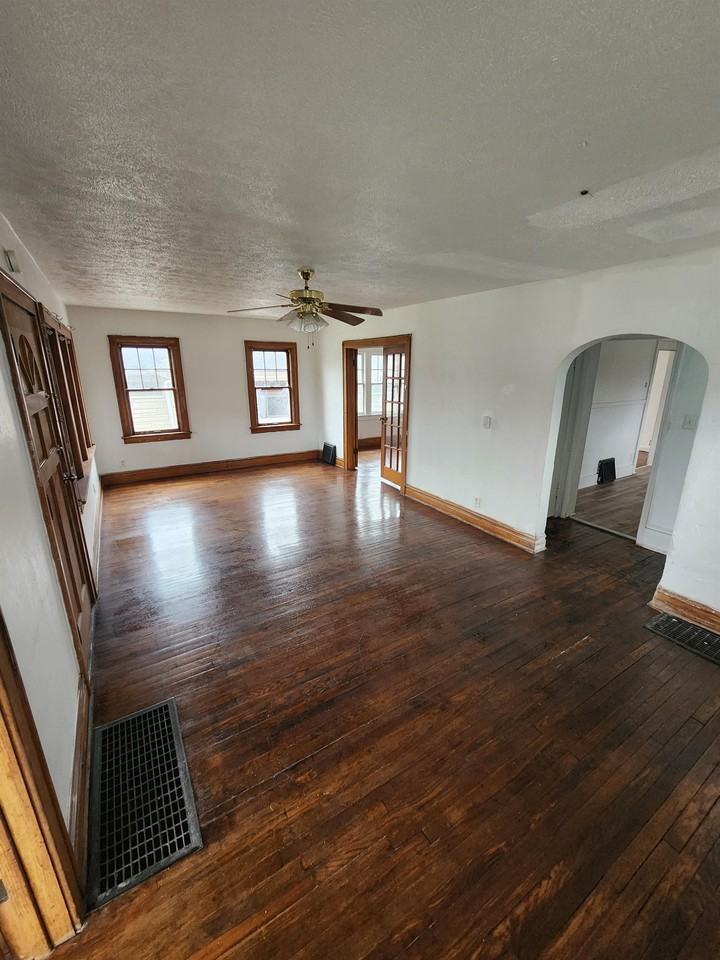 2530 Bonds Ave #1 - Photo 4 of 14