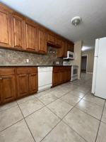 featured image of 305 S 10th St