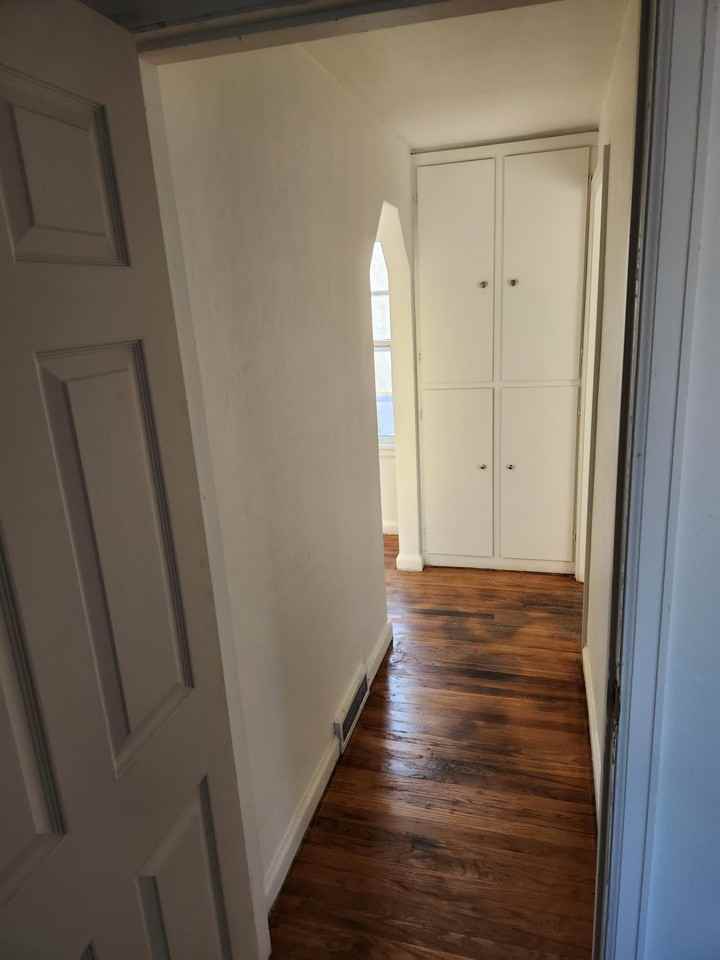 1131 N Kaley St #1 - Photo 2 of 10