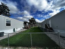 featured image of 105 E Briar Dr