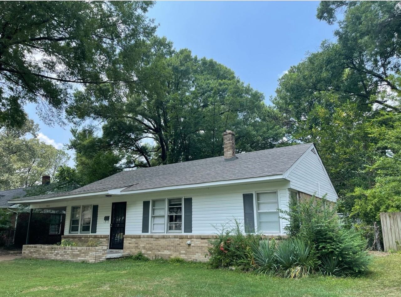 1503 Hopewell Road - Photo 3 of 13