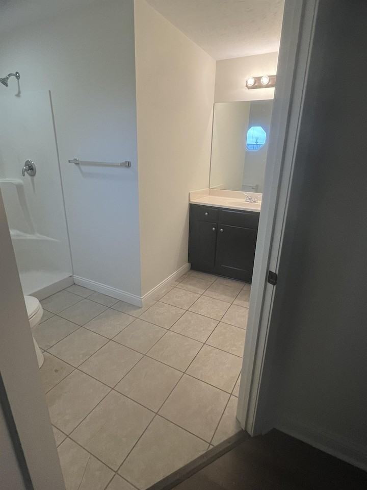 109 Bluegrass Dr #109 - Photo 2 of 25