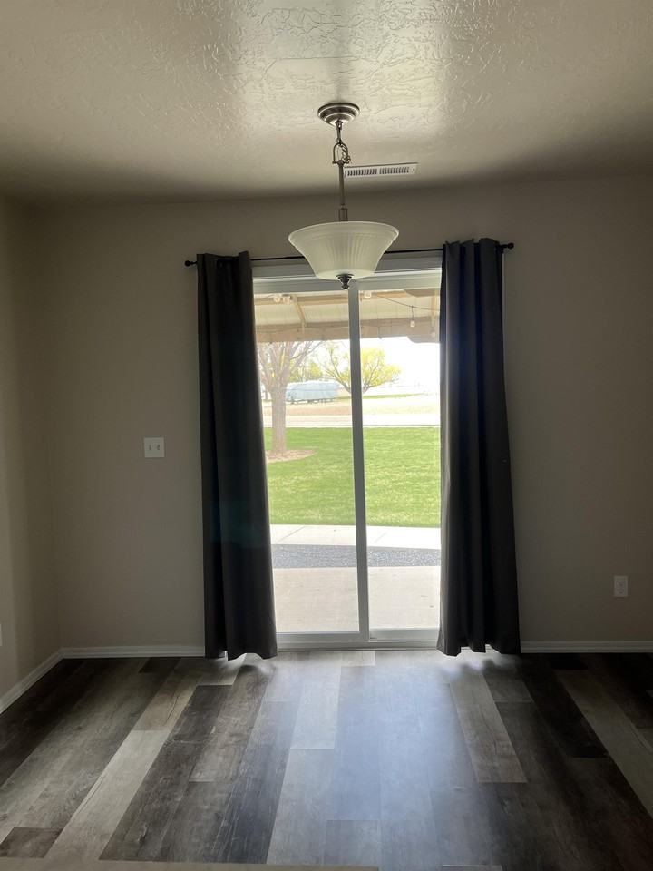 13521 Palm Beach Dr #1 - Photo 4 of 6