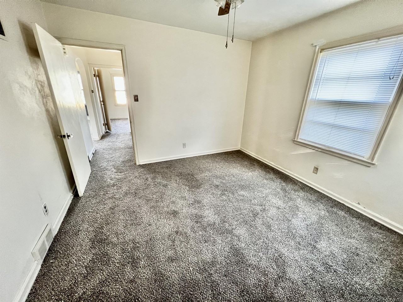 327 Beeman St #1 - Photo 6 of 10