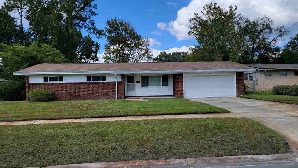 5067 Lincolnshire Rd #1 - Photo 2 of 19