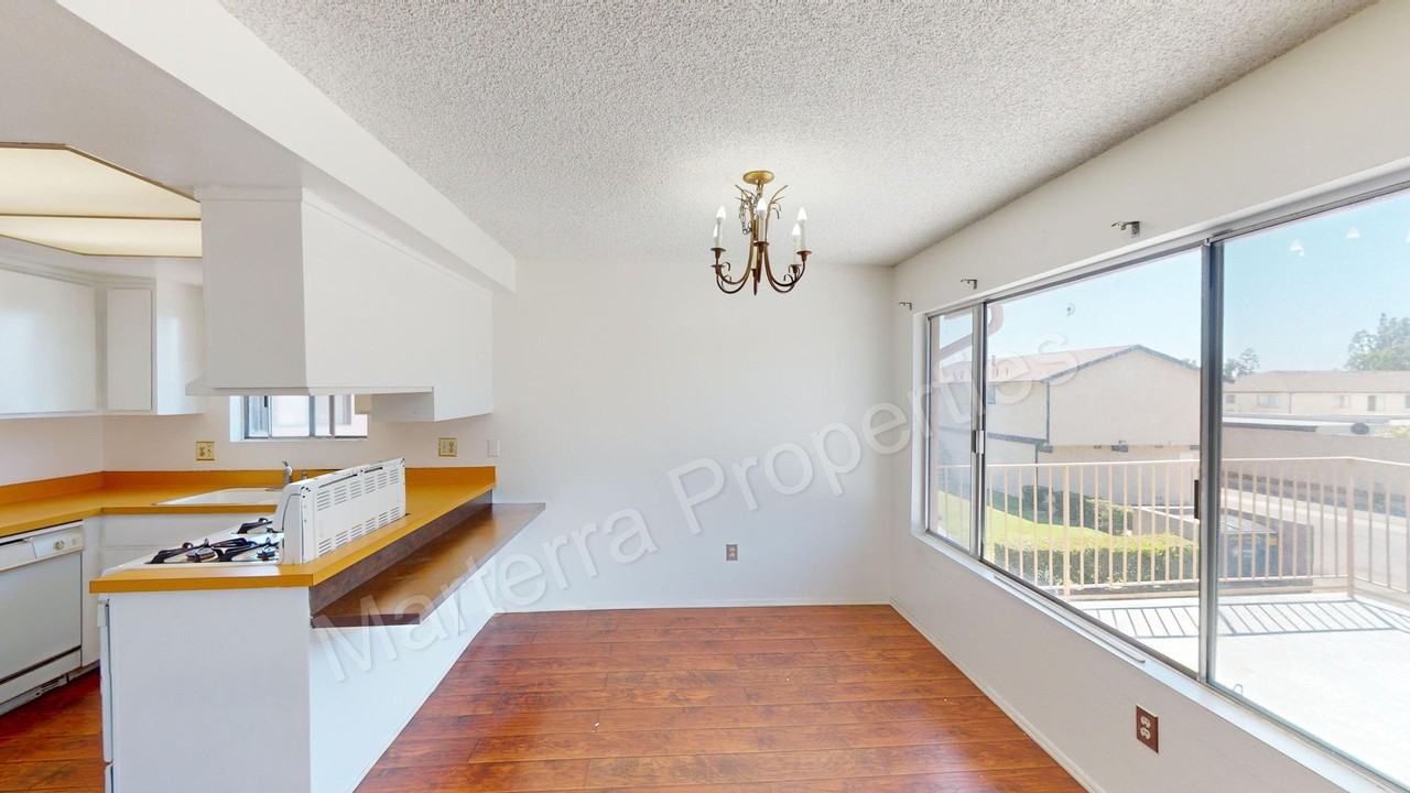2314 E Ball Rd - Photo 4 of 19