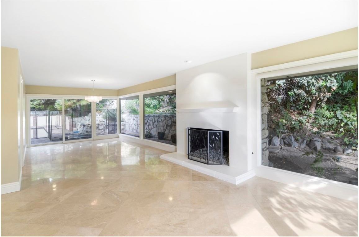 32722 Seven Seas Dr - Photo 5 of 42