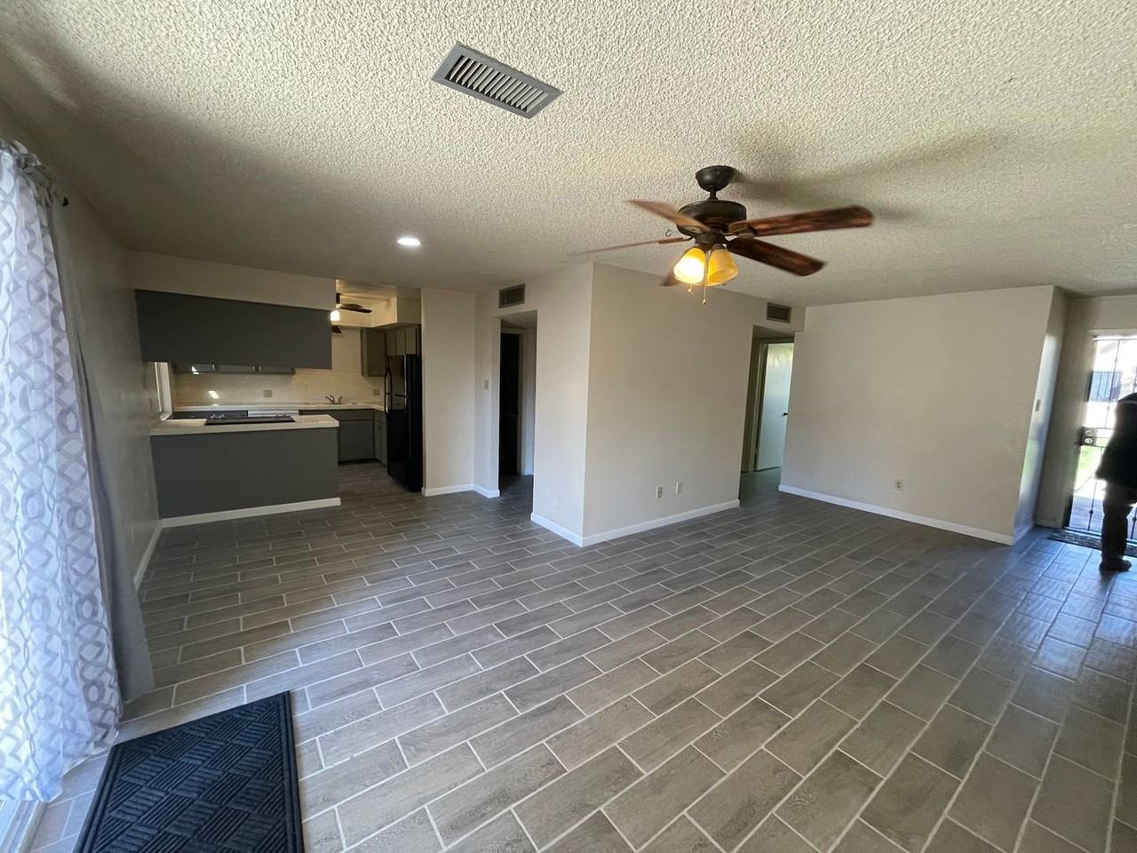 2490 W Yowell Ct #61 - Photo 2 of 14