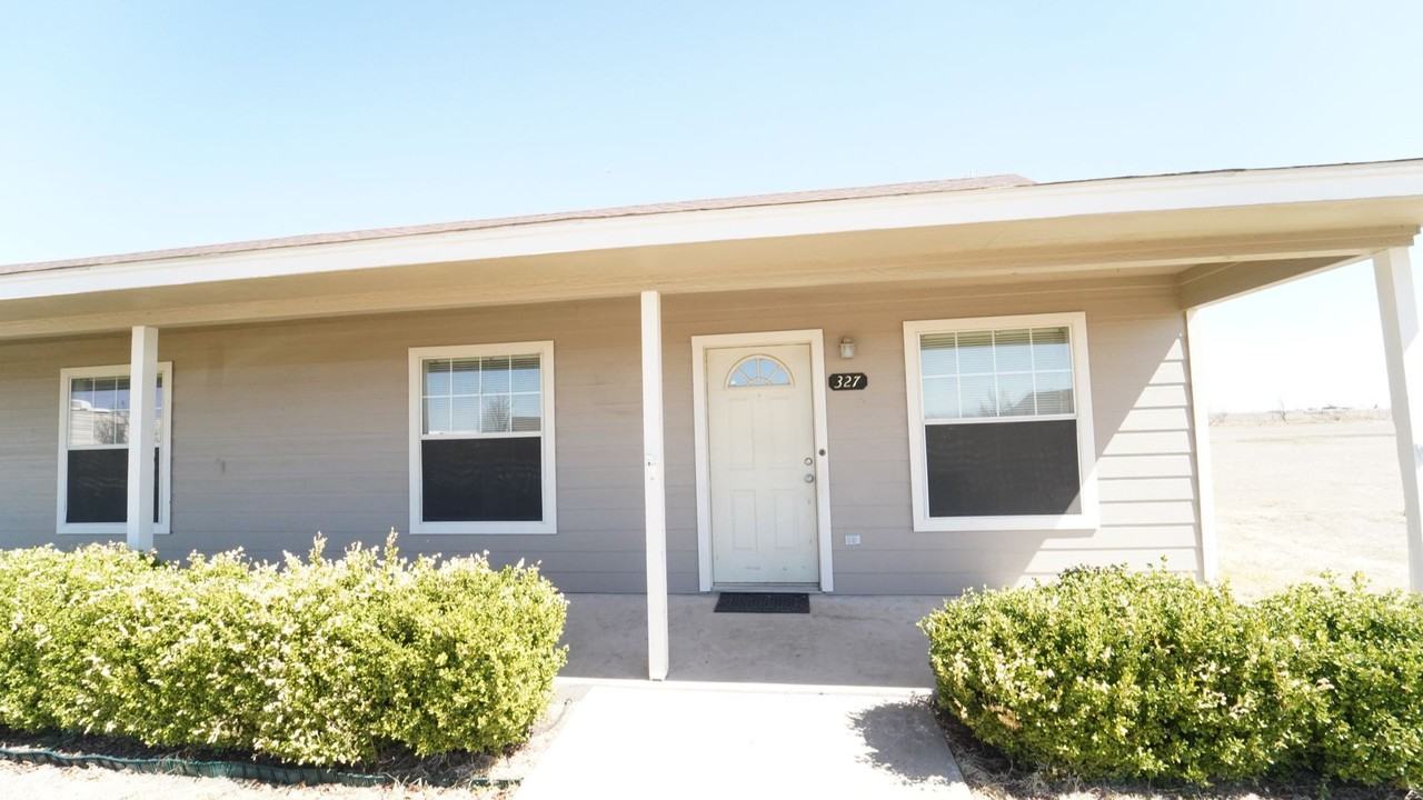 327 S Blue Jay Ct - Photo 3 of 20