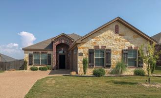 3032 Stallion Dr - Photo 1 of 1