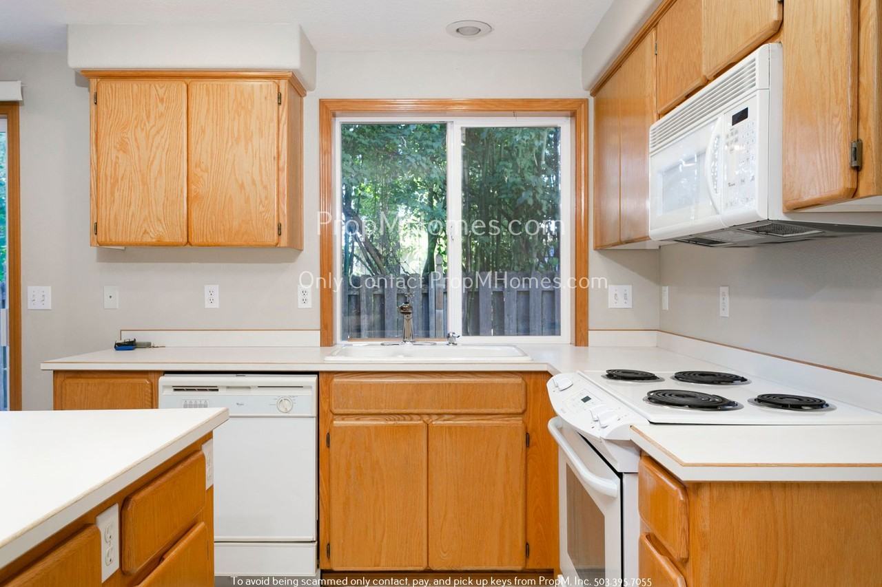 9445 Sw Iowa Dr - Photo 6 of 23