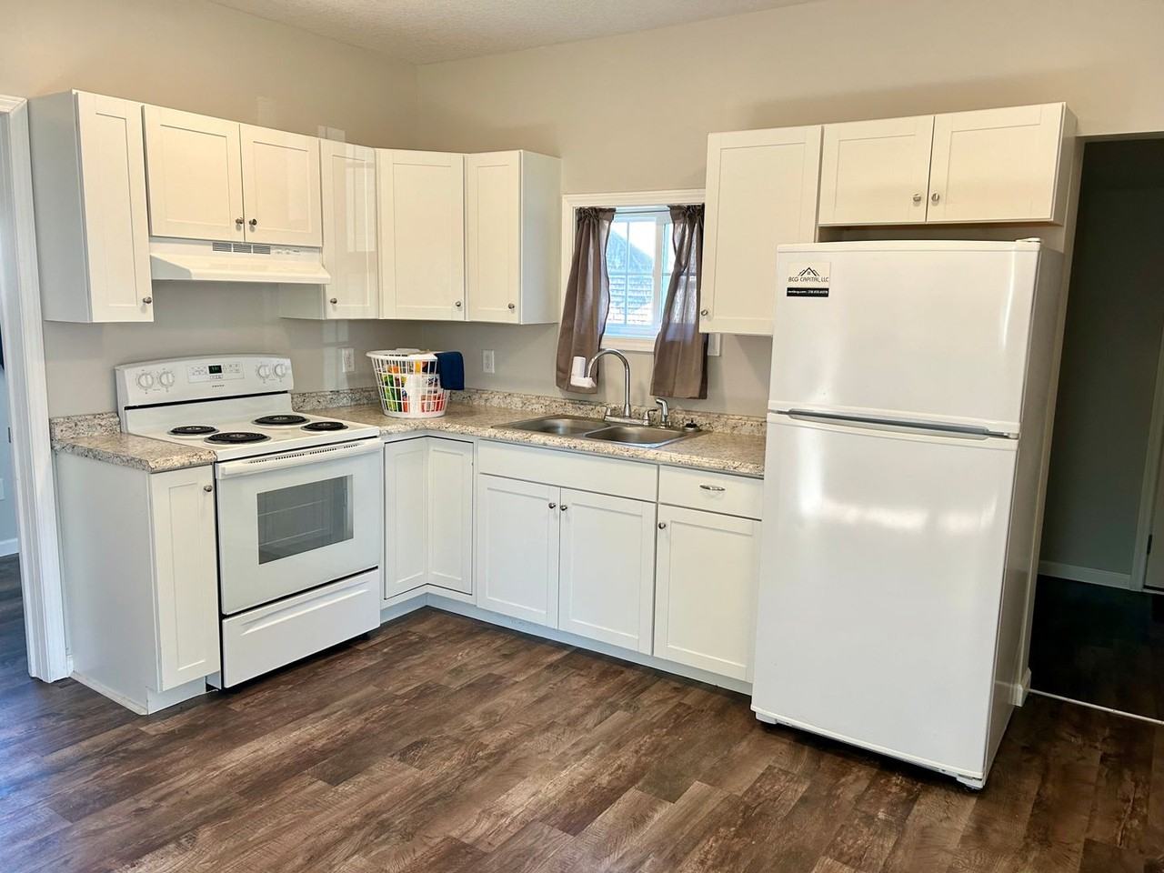 615 W South St - Photo 2 of 14