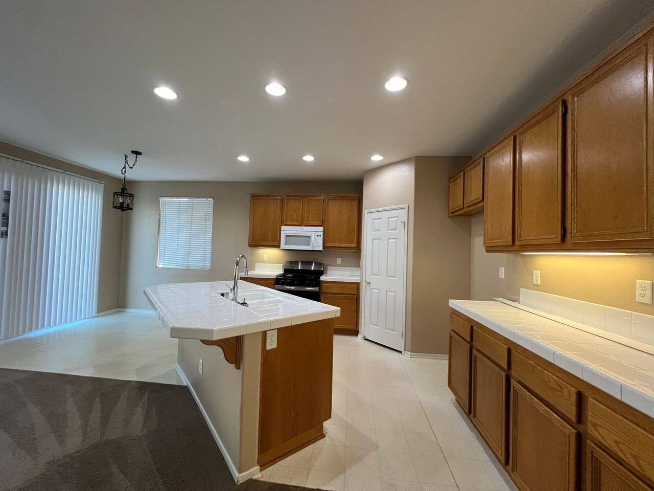 38434 Coralino Dr - Photo 6 of 18