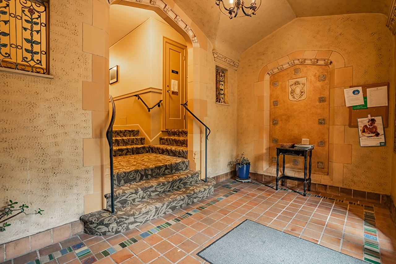 Lakeside Apartments - Photo 2 of 5