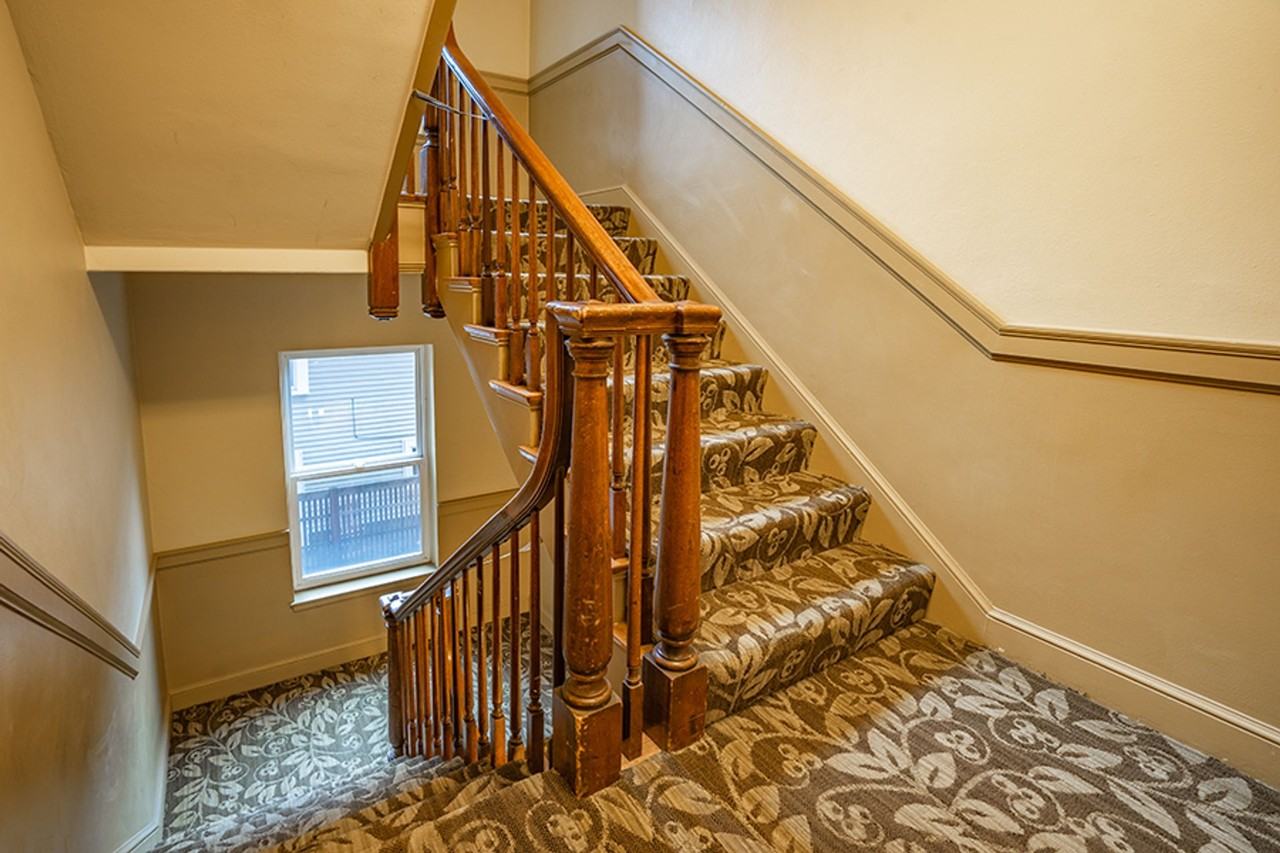 Lakeside Apartments - Photo 4 of 5