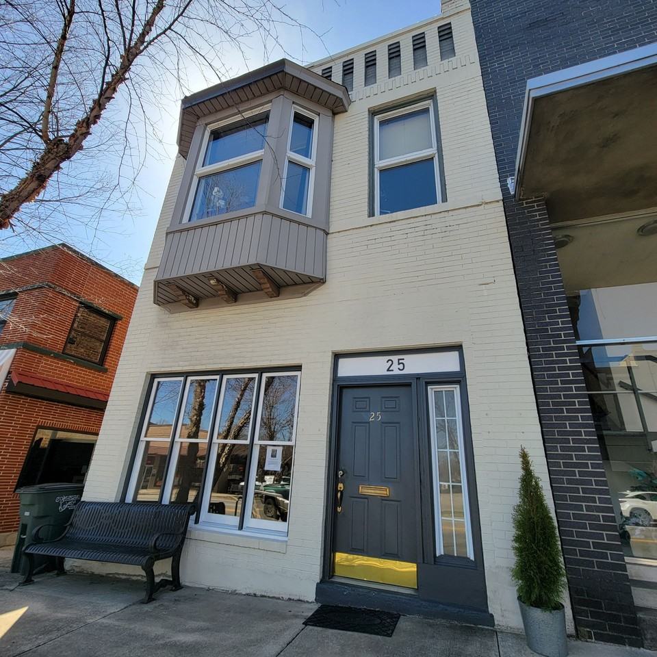 25 E Bockman Way - Photo 3 of 32