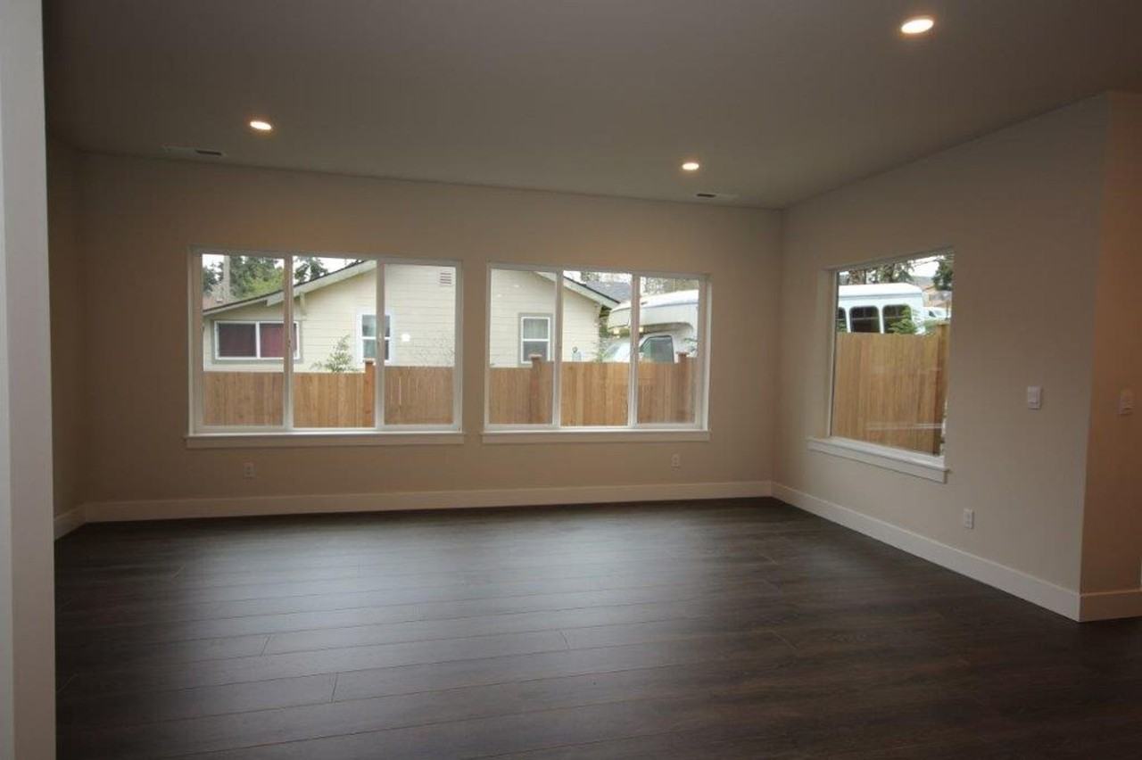 229 179th Pl Sw - Photo 3 of 32