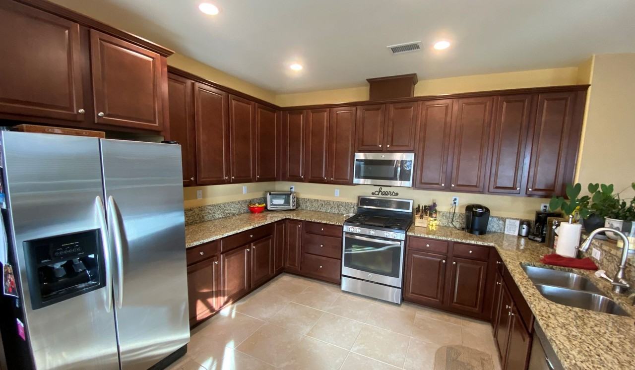 1141 Lahontan Dr - Photo 2 of 14