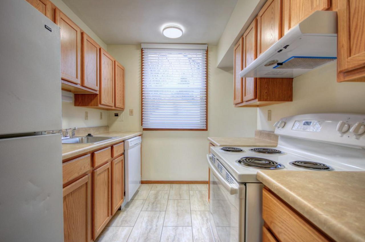 Introducing your New Home: Comfort and Convenience Await! - Photo 3 of 7