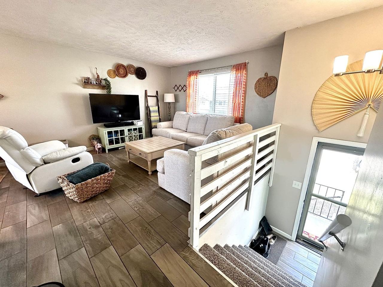 5061 W Partridge Ln - Photo 2 of 10