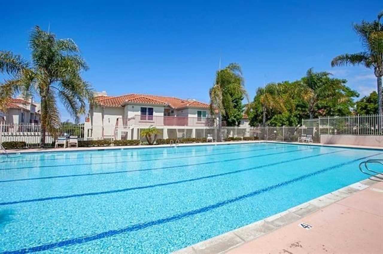 415 Stoney Point Way - Photo 2 of 35