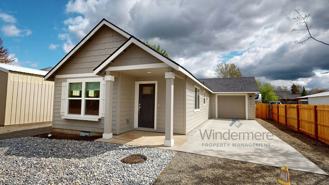 221 Laurel St - Photo 1 of 1