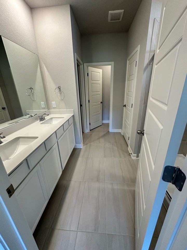 10616 Yellowtail Blvd - Photo 6 of 23