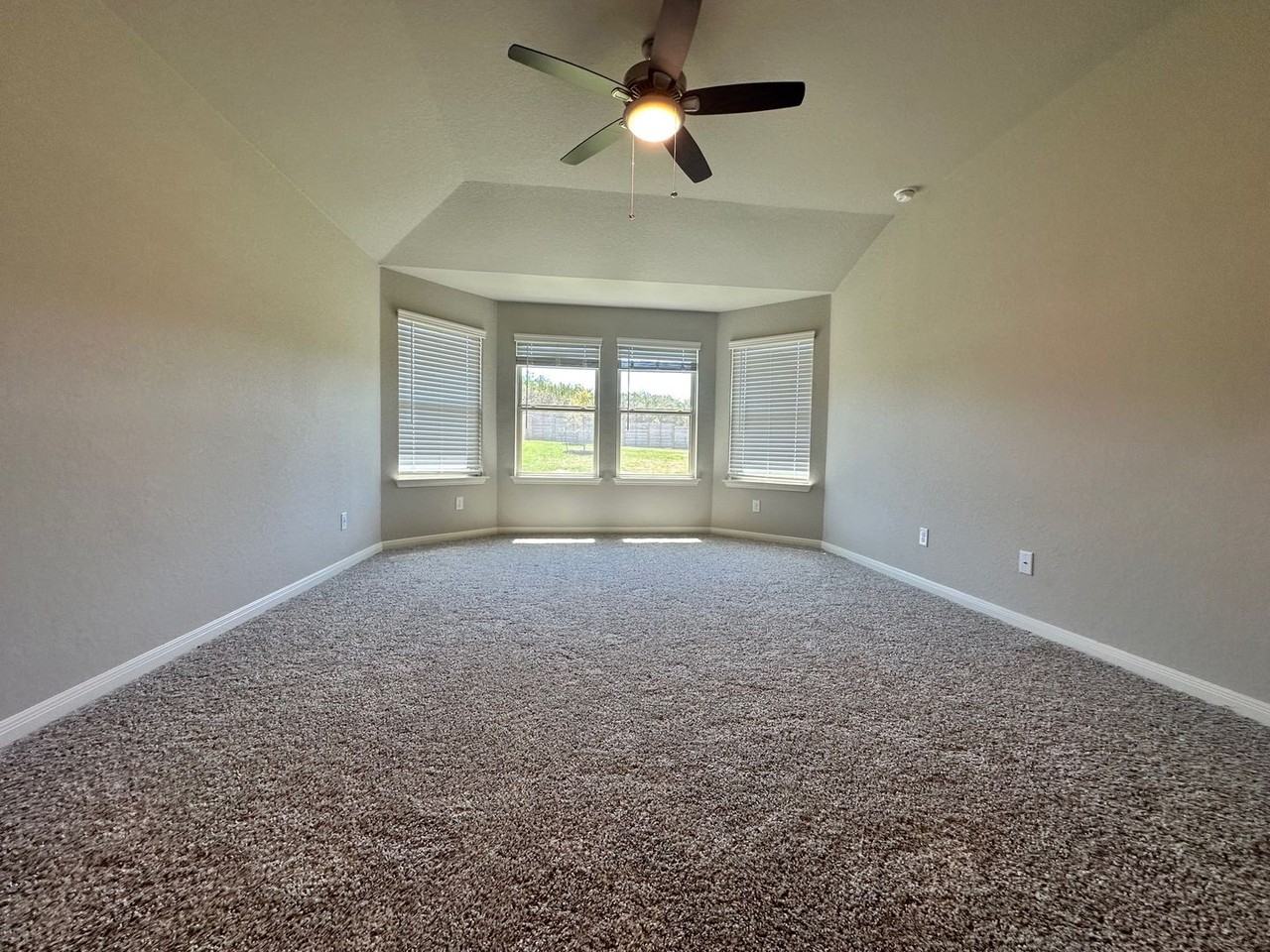 10616 Yellowtail Blvd - Photo 7 of 23