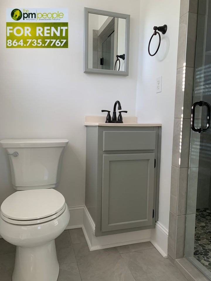 204 Pennwood Ln - Photo 6 of 16