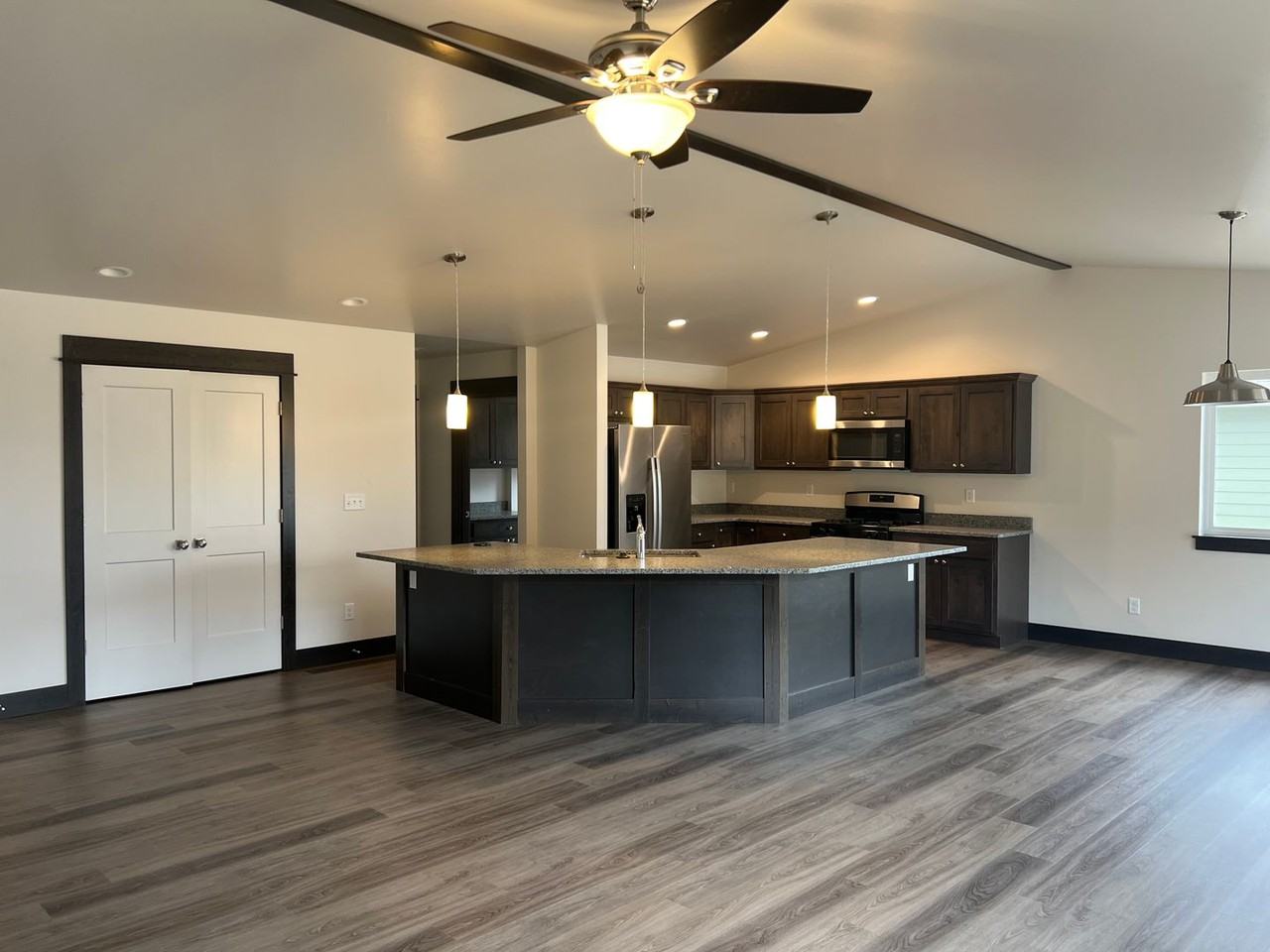 2010 Windjammer Way - Photo 3 of 14