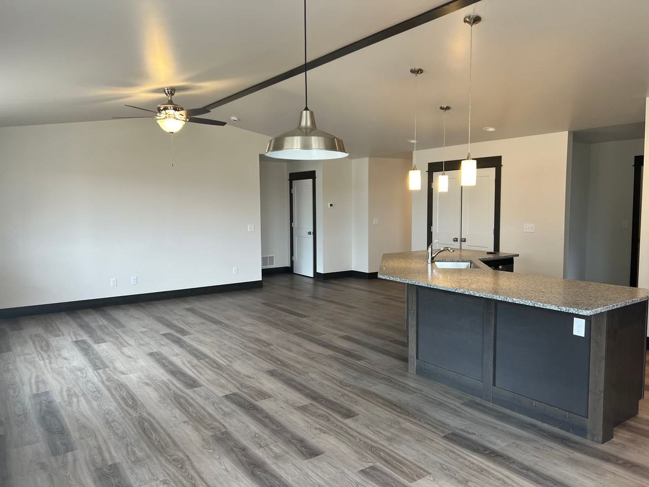 2010 Windjammer Way - Photo 4 of 14