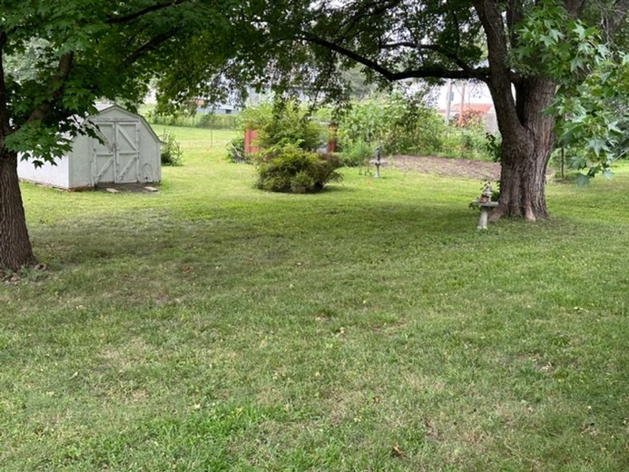 420 Main St - Photo 3 of 15