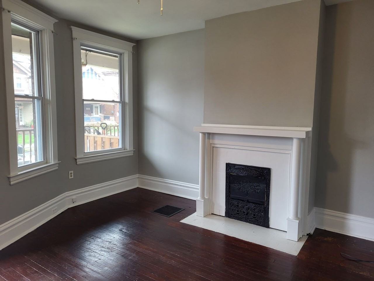 157 S Bryant Ave - Photo 2 of 16
