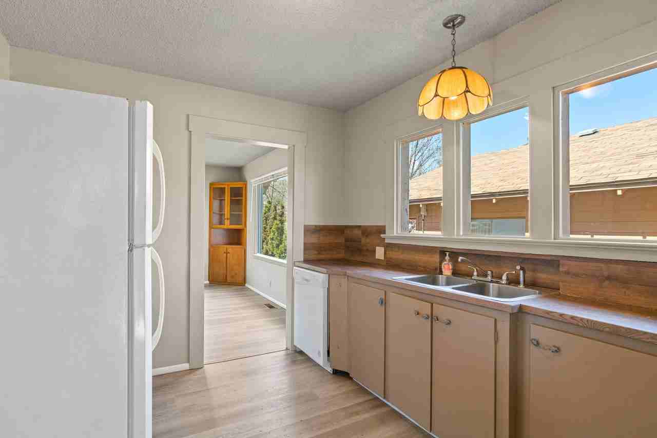 539 Malaga Ave - Photo 6 of 18
