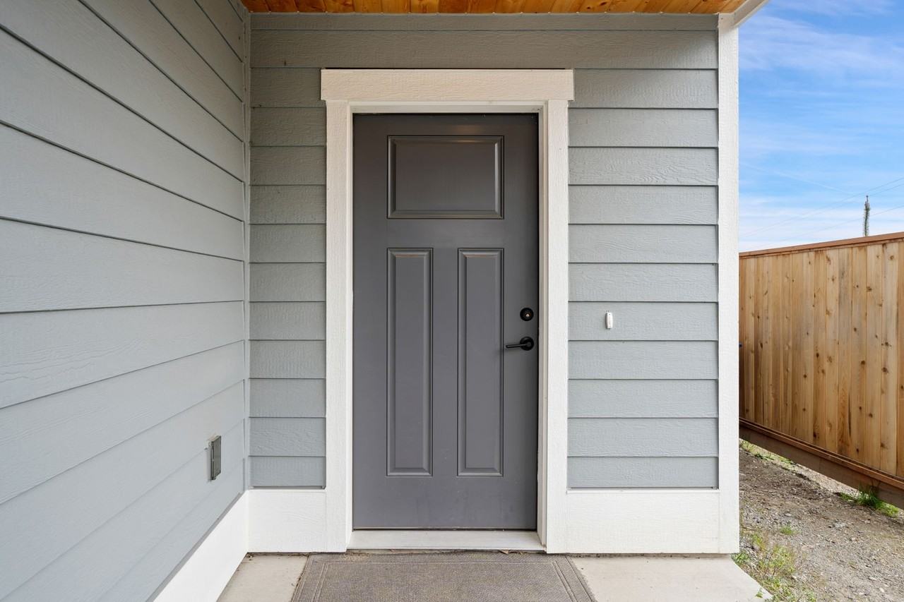 10002 Kings Landing Ave Nw - Photo 5 of 34