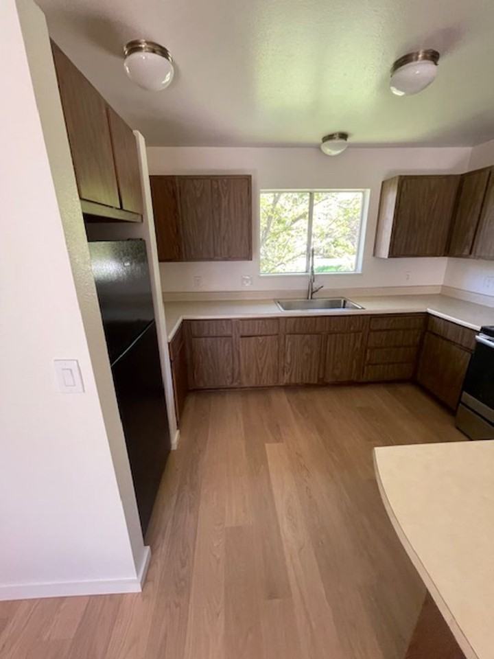 5525 Capistrano Ave #28 - Photo 6 of 10