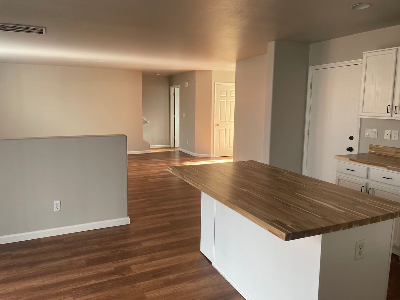 7433 Spey Drive - Photo 4 of 10