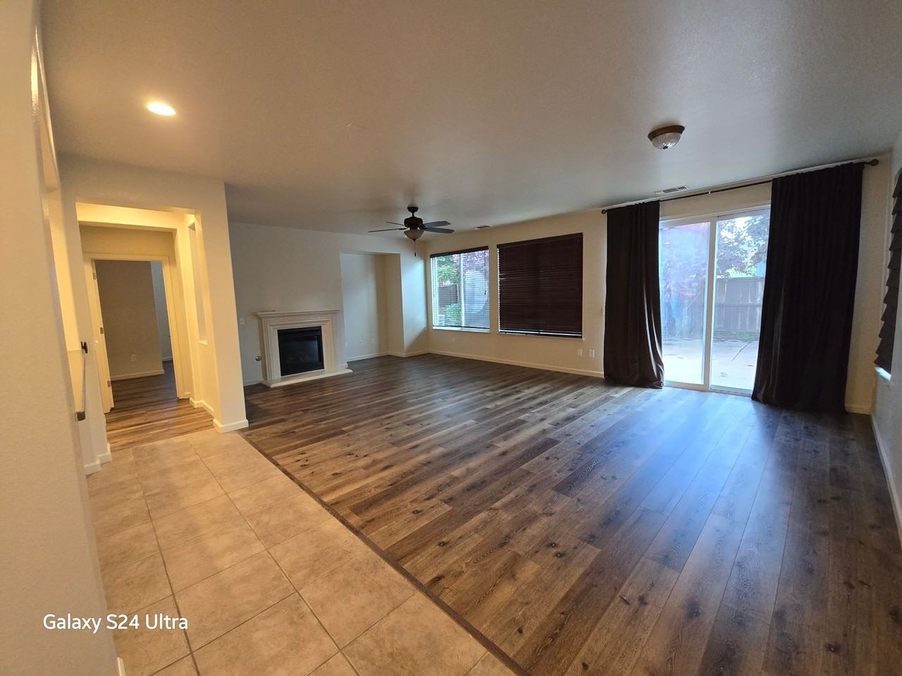 363 Cabernet Dr - Photo 2 of 13