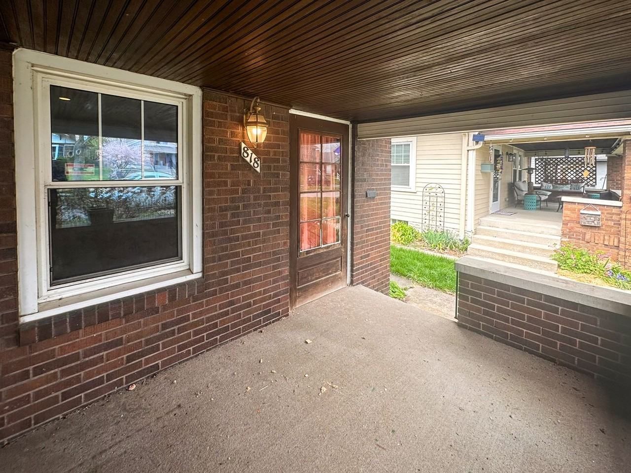 816-818 N Bancroft St - Photo 3 of 24