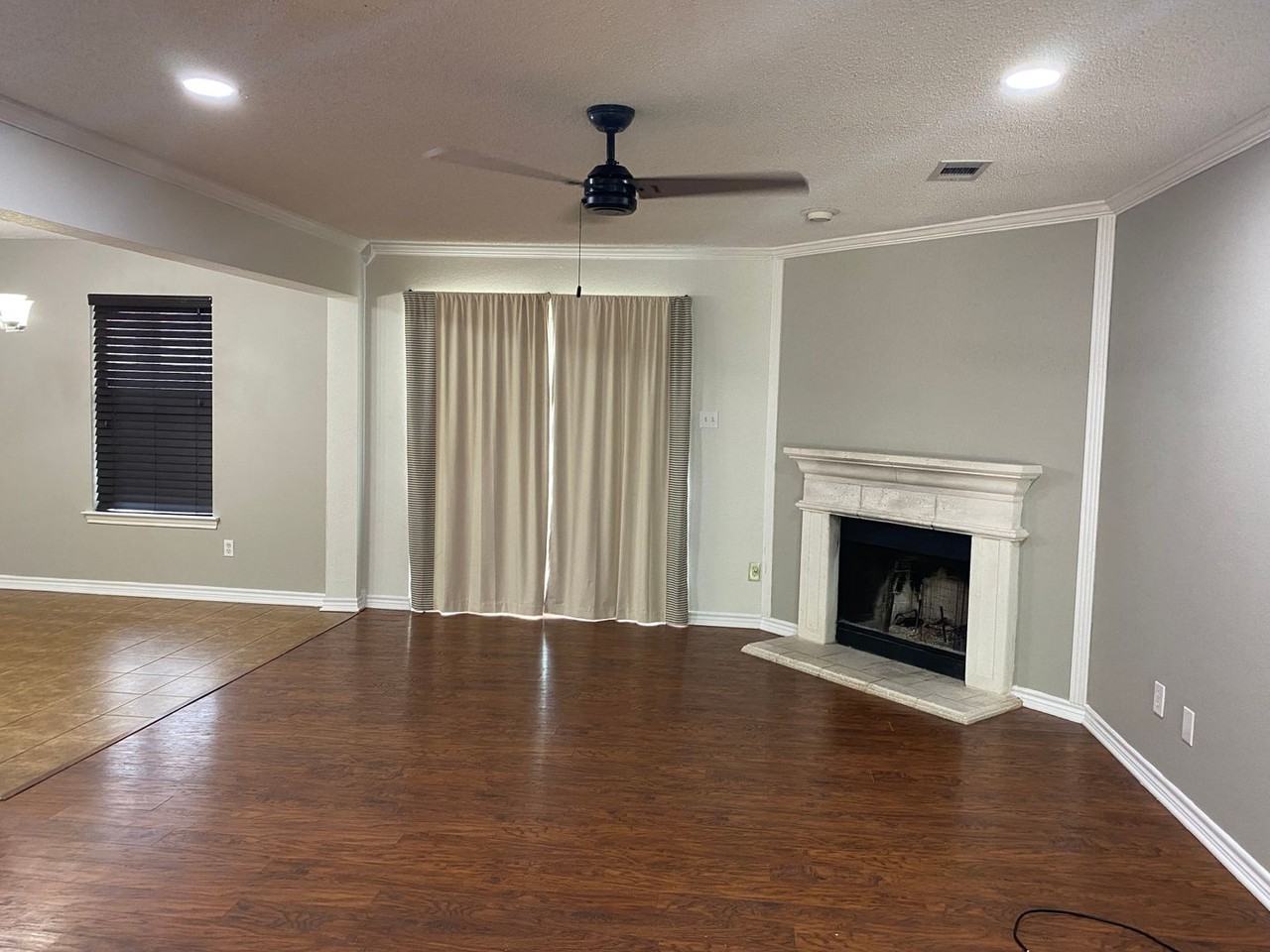1808 Pebblebrook Ln - Photo 2 of 15