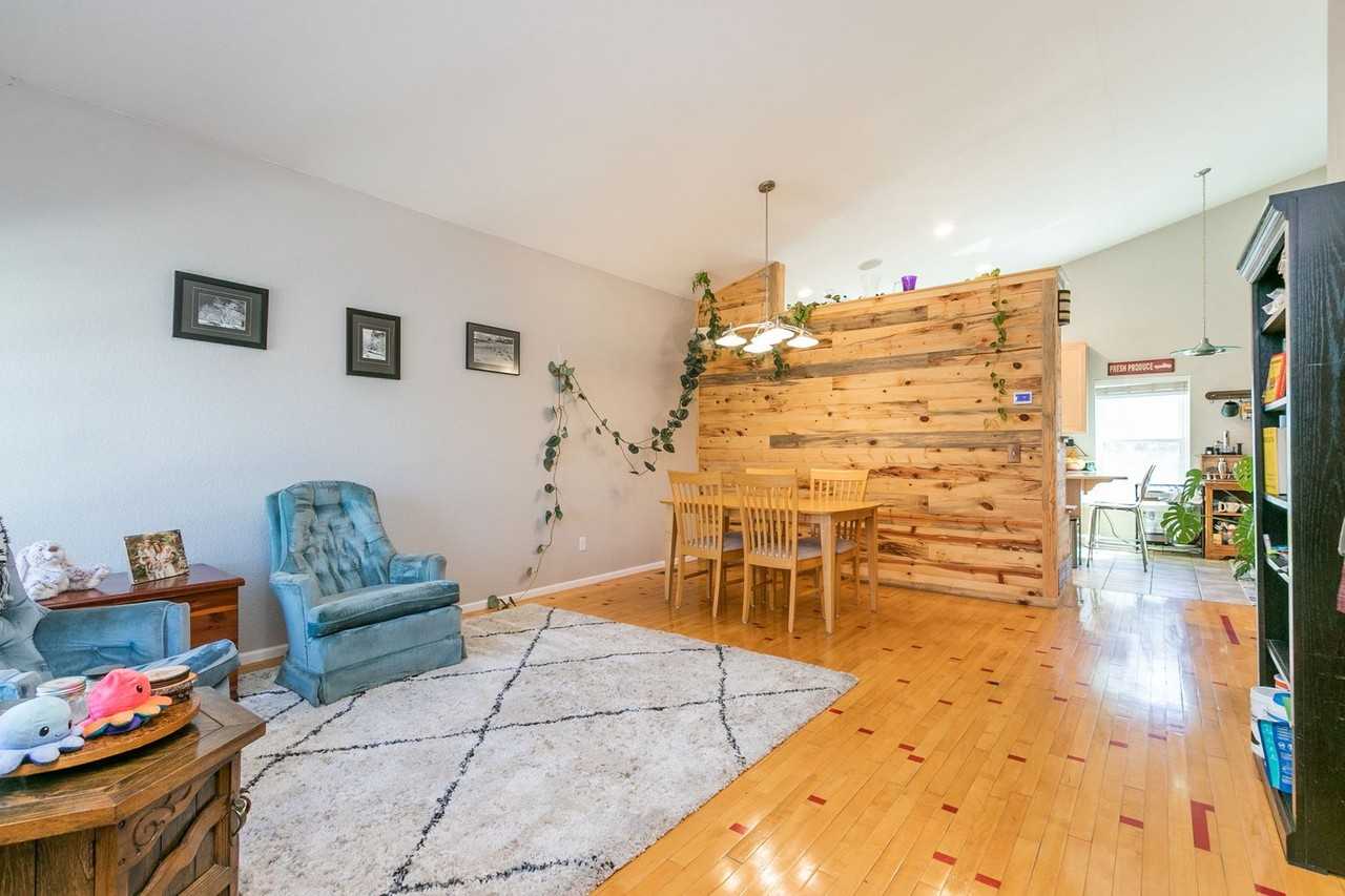 1821 Beamreach Pl - Photo 3 of 31