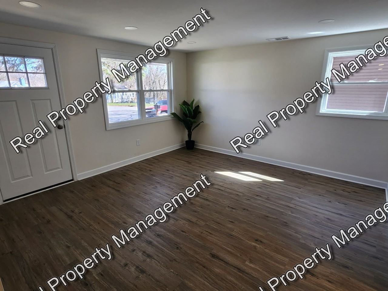 2830 Grand Blvd - Photo 2 of 9